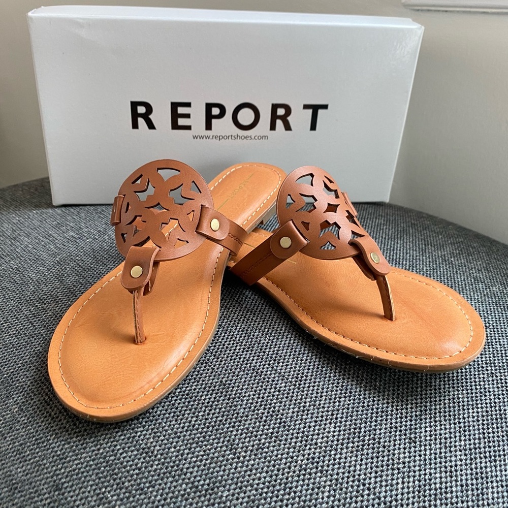 Report Sandals from Famous Footwear 7/8